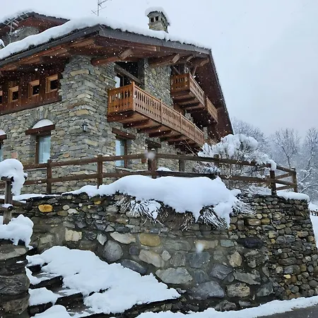 Relax Mountain Valle D'aosta Apartamento *